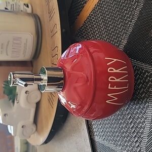 Rae Dunn soap dispenser